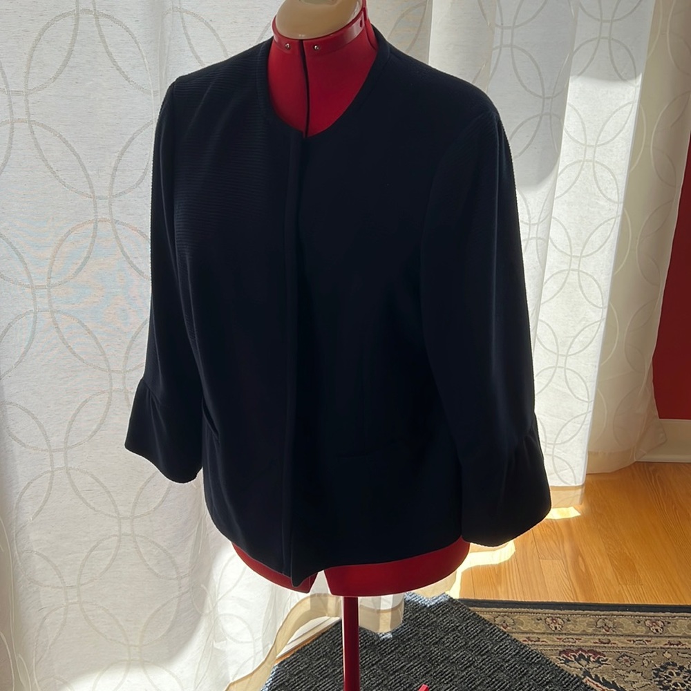 Blue bell sleeve blazer